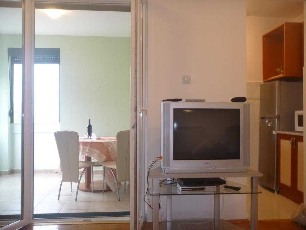 Apartman Ozi Петровац Экстерьер фото